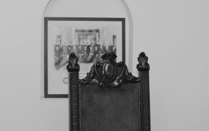 Art. History. Experience. – Descoperă Camera Secretă de Poker și poker room privat București la EkoGroup Vila